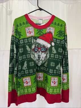 Great wolf lodge  Holiday Crewneck Sweate
